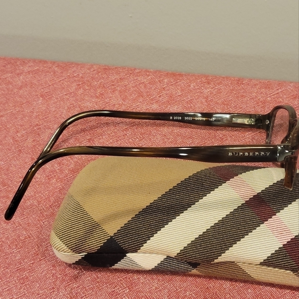 Burberry Eyeglasses with Clamshell Hardcase with Nove Check Plaid Made in Italy - Picture 6 of 10